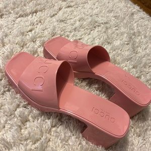 Gucci rubber slide sandal